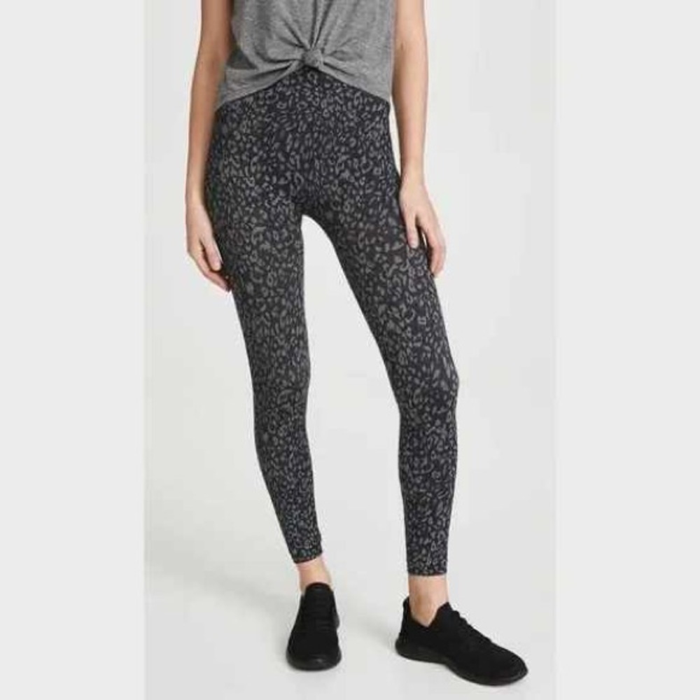 Spanx Look at Me‎ Now Seamless Leggings-Black Gray Animal Print